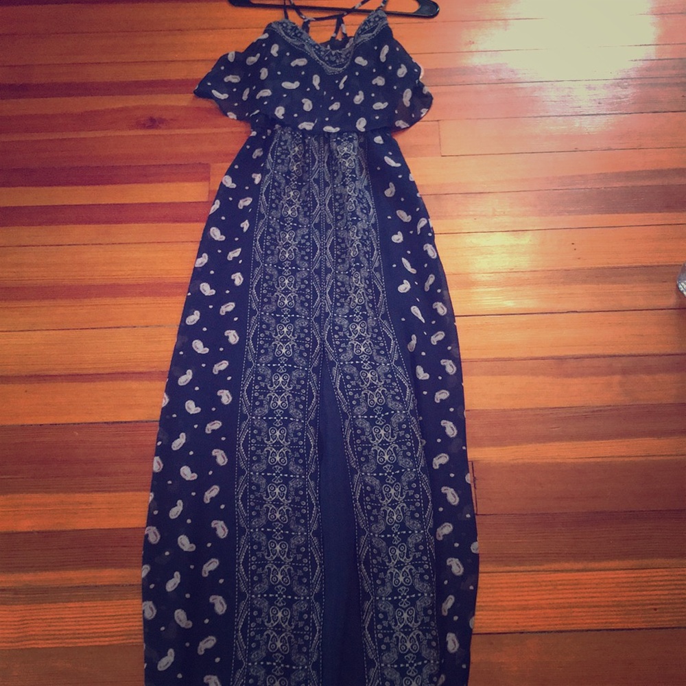 *SOLD* New with tags Vera Wang maxi dress